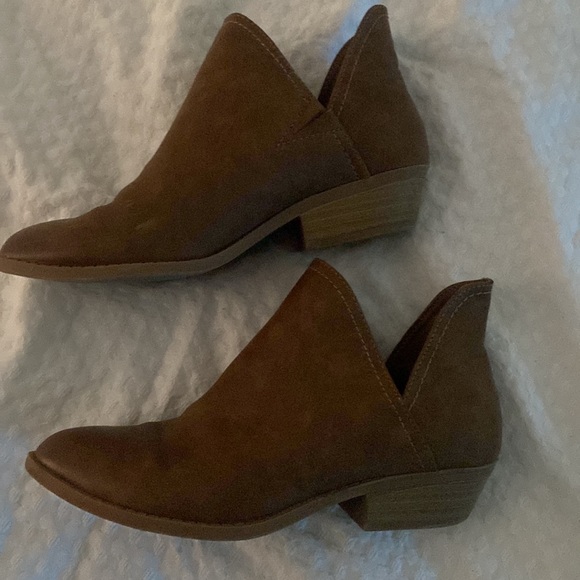 Comfortable - Picture 3 of 5